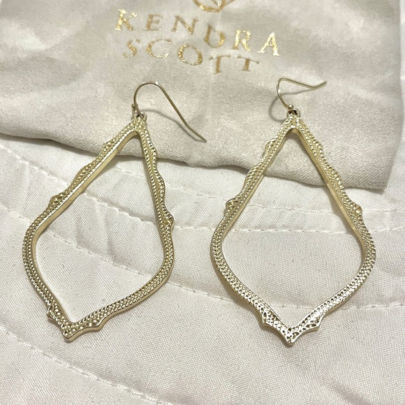 Kendra Scott Sophee Drop Earrings Gold - Picture 1 of 3